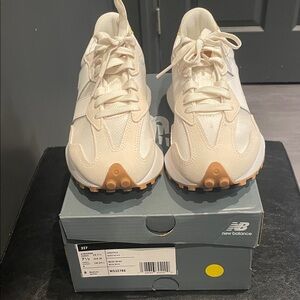New Balance trendy women’s 327 Shoes